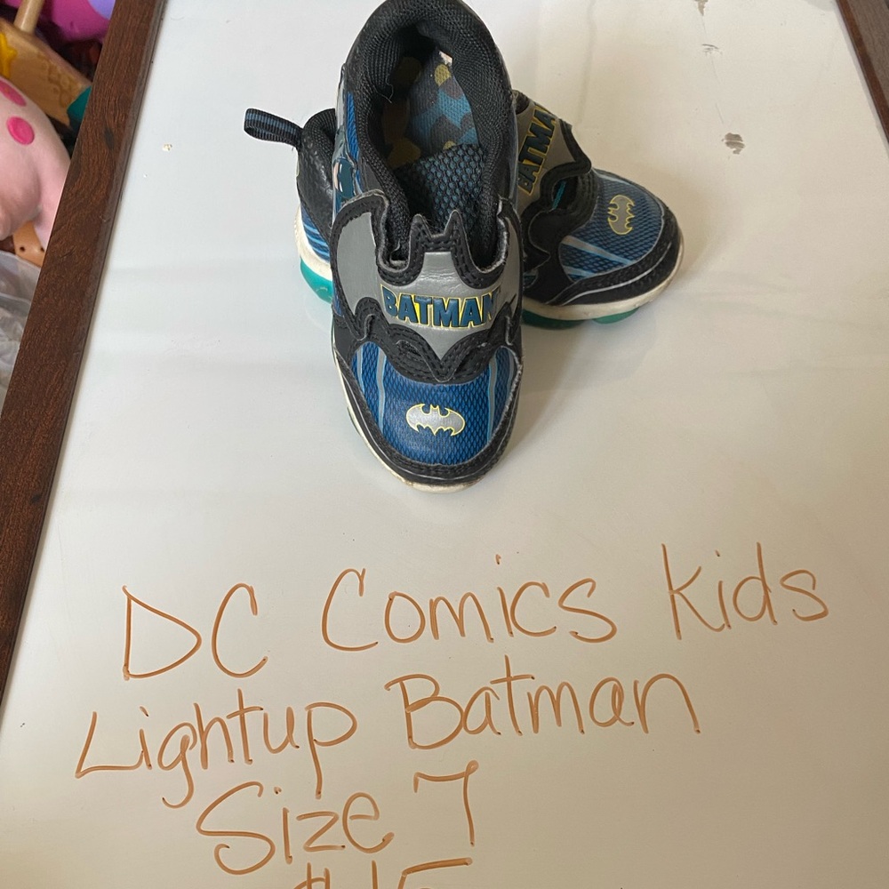 DC Comics Batman Light-Up Sneakers - Blue and Black
